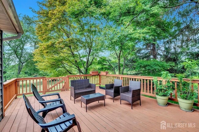 Building Photo - 10 Sawgrass Ct