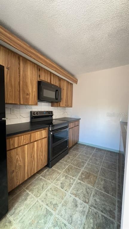 Building Photo - 5289 Middle Ct