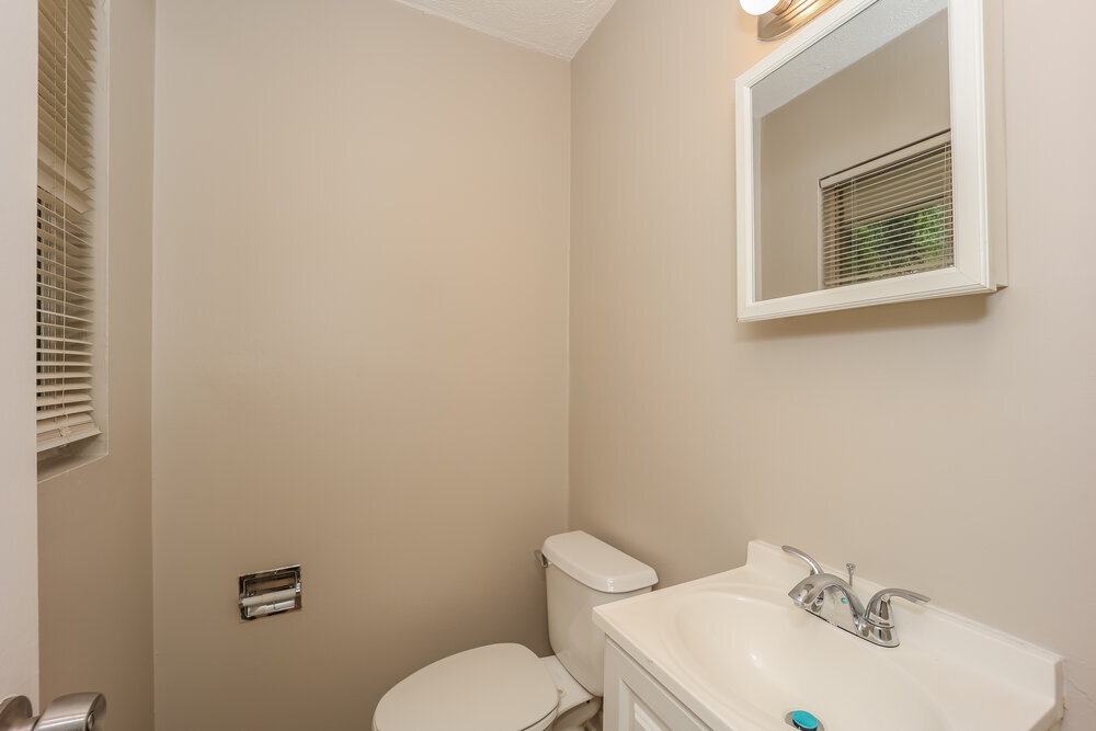Building Photo - 8175 Eton Ct