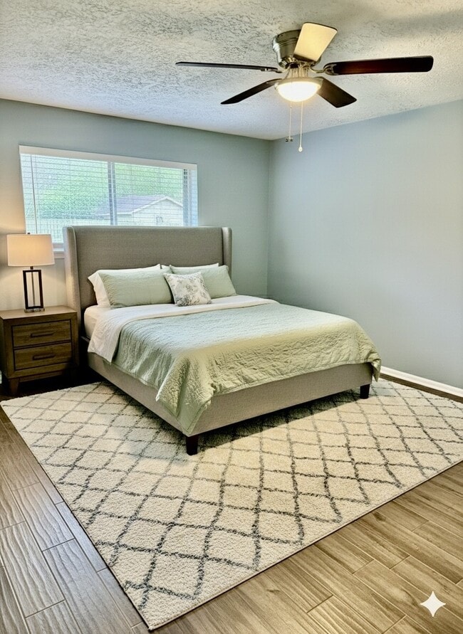 Building Photo - 717 Blue Ridge Dr