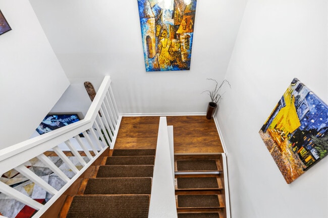 Building Photo - 5887 Fox Hollow Dr