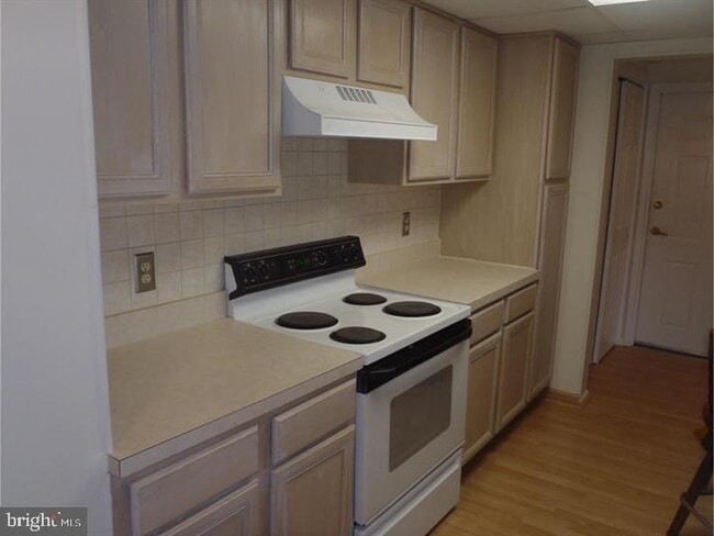 Building Photo - 3100 Centennial Station