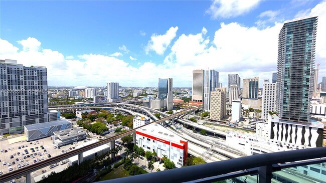 Building Photo - 350 S Miami Ave