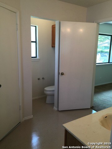 Building Photo - 6014 Spring Valley