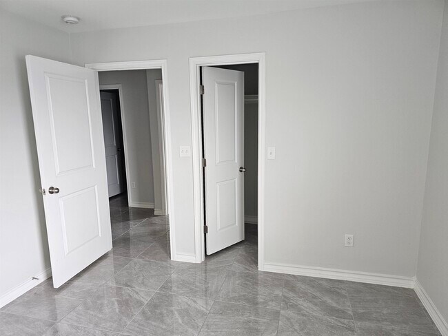 Building Photo - 5412 Capilla St