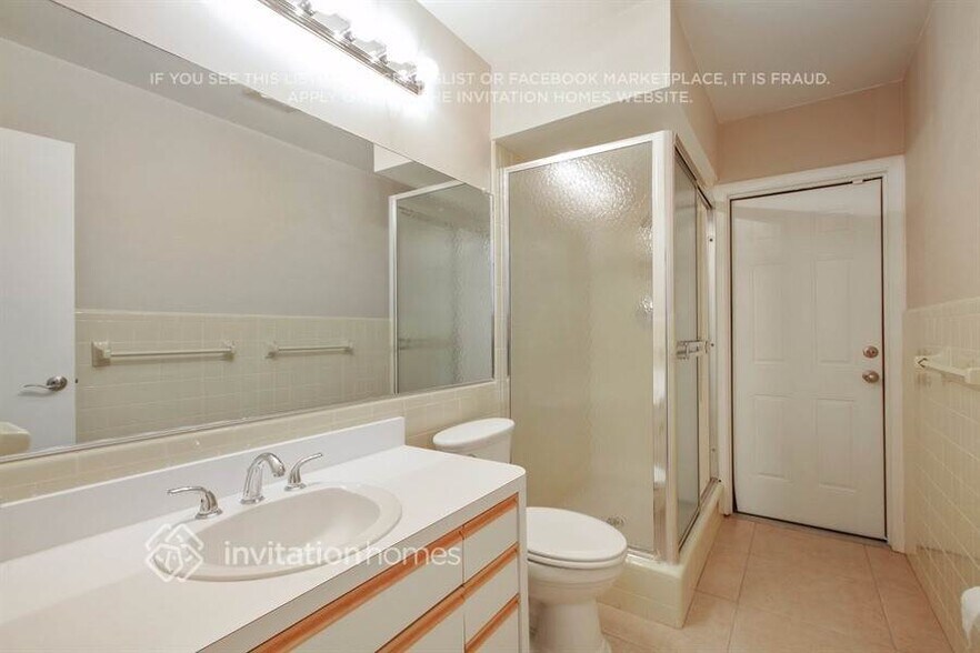 Building Photo - 1250 SW 9th Terrace