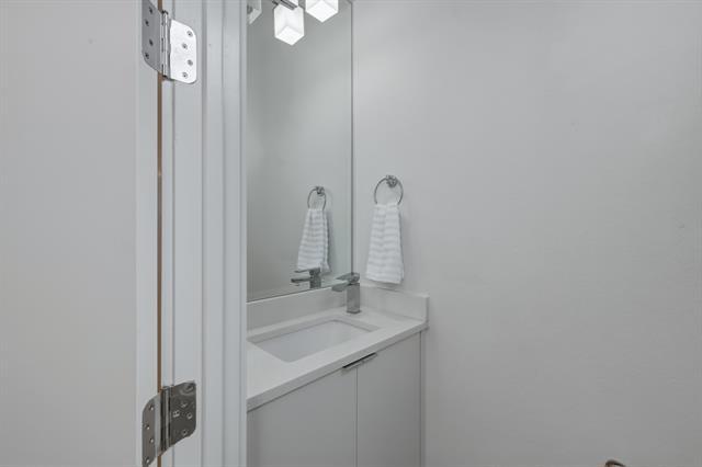 Building Photo - 5734 Oram St