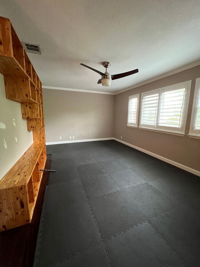 Building Photo - 17306 Garwood Chase