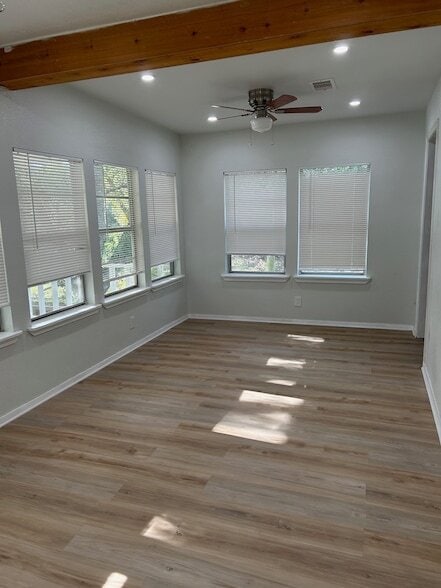 Building Photo - 327 Bayou Rd