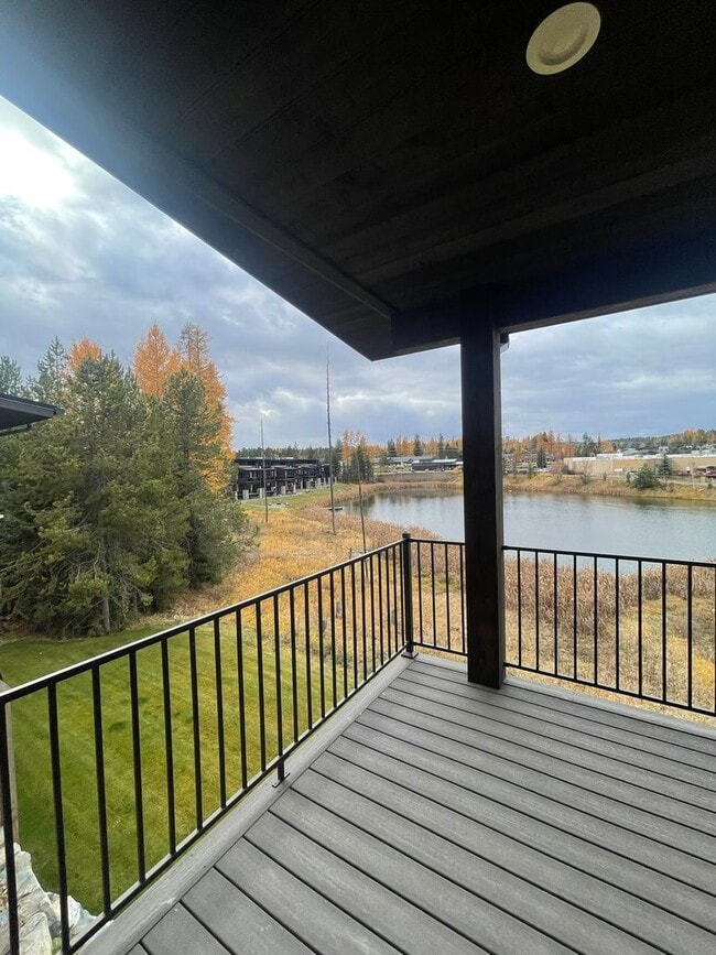 Building Photo - Brand New Three Story Whitefish Townhouse