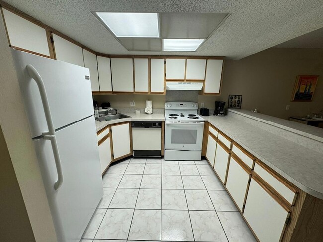 Building Photo - 1680 Sunny Brook Ln