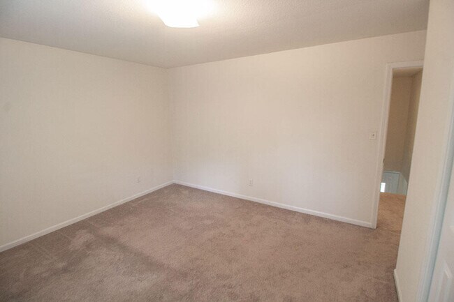 Building Photo - 5202 Tessa Way