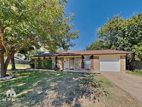 Building Photo - 5204 Regency Cove