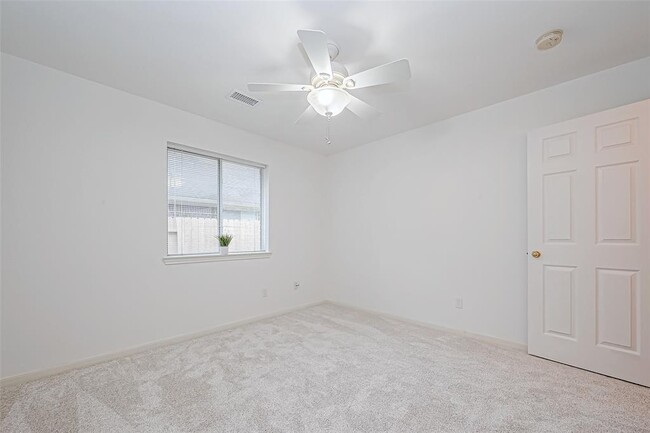 Building Photo - 3655 Heritage Colony Dr
