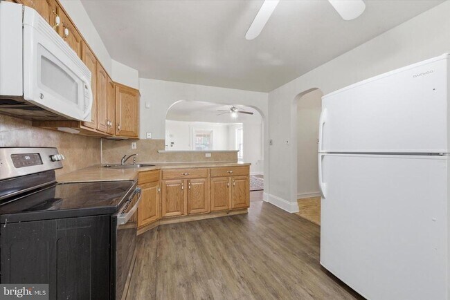 Building Photo - 2044 N 63rd St