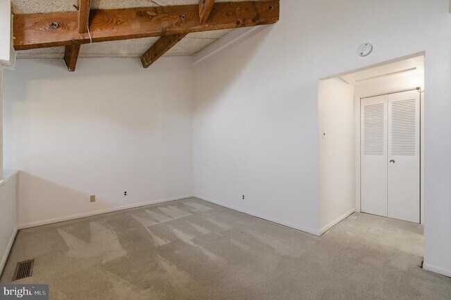 Building Photo - 312 Severn Ave