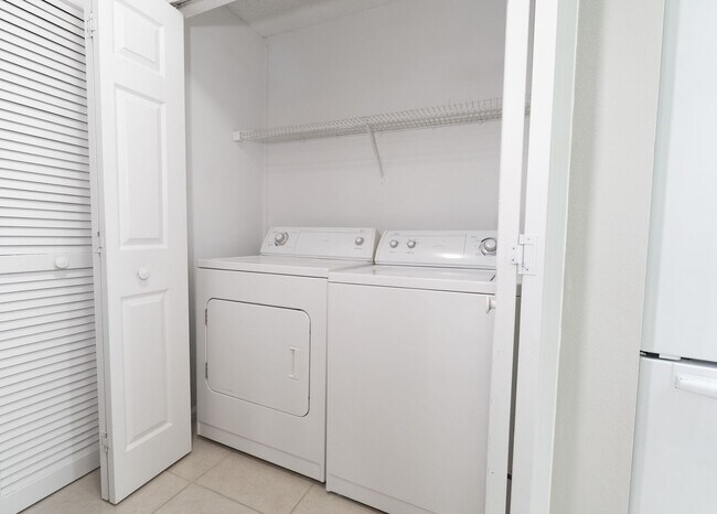 Building Photo - Beautiful Ocean Links Condo!