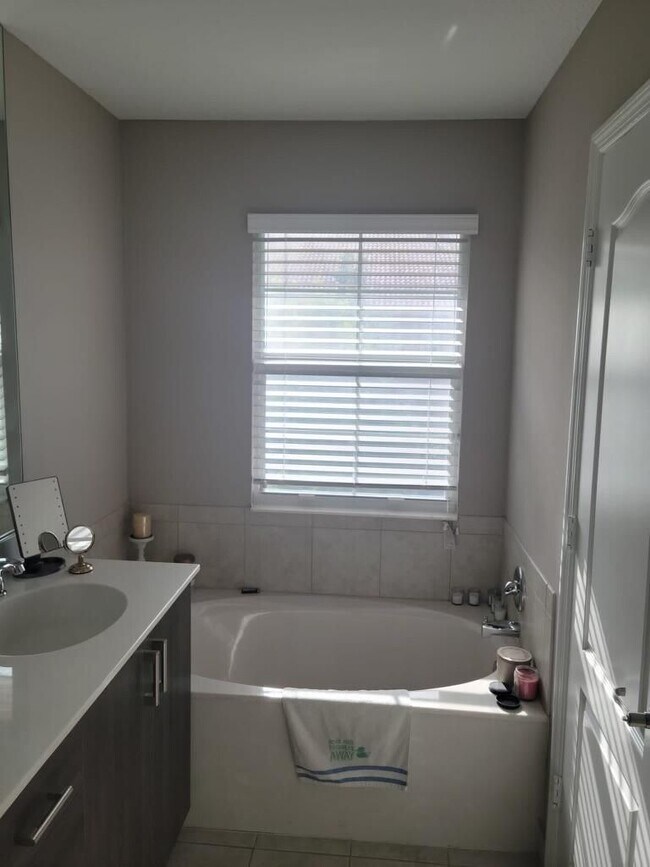 Building Photo - 5982 Monterra Club Dr