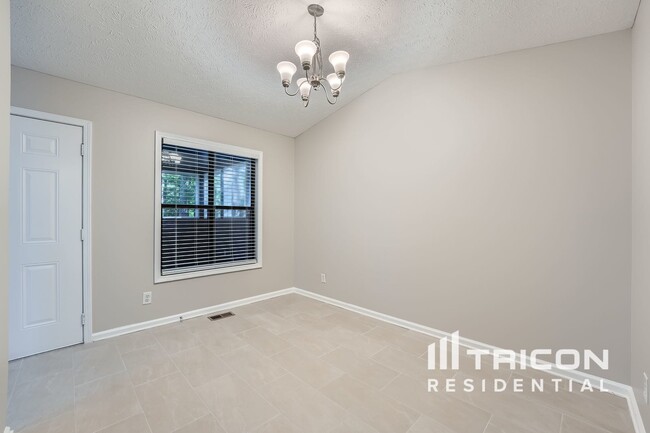 Building Photo - 3497 Hill Ln