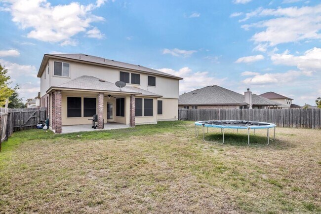 Building Photo - 6109 Suellen Ln