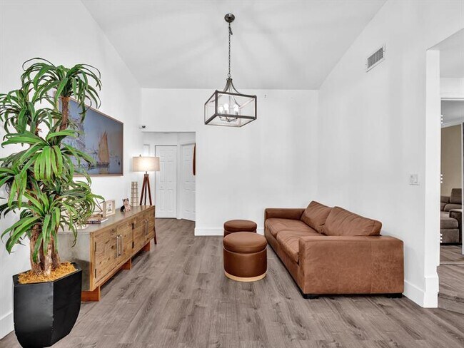 Building Photo - 9831 SW 58th Ct