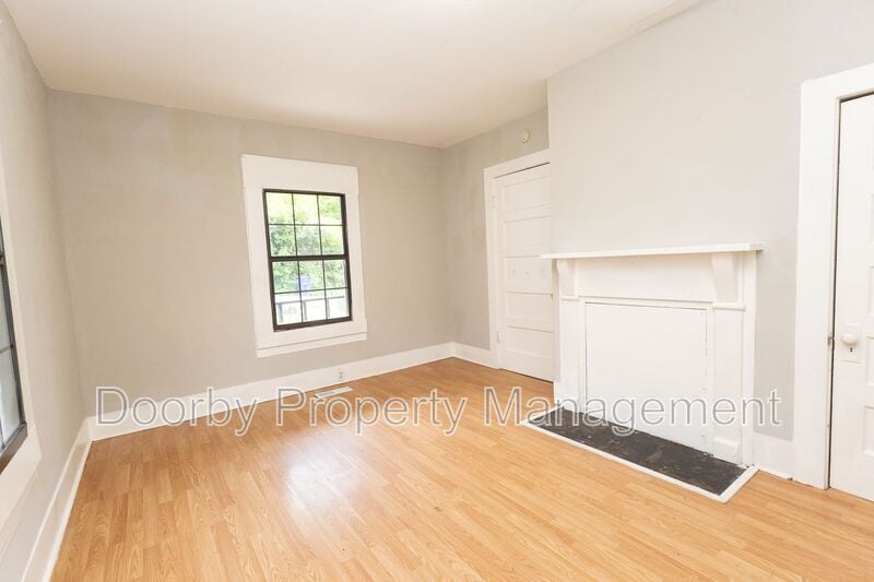 Building Photo - 2417 13th Ave