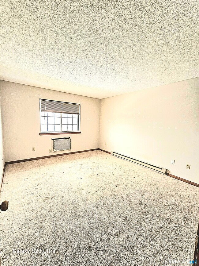 Building Photo - 81 Chipman St