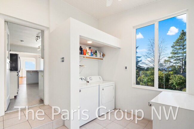 Building Photo - 12009 26th Ave SW