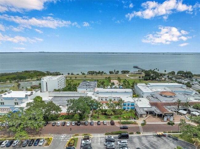 Building Photo - 125 5th Ave N