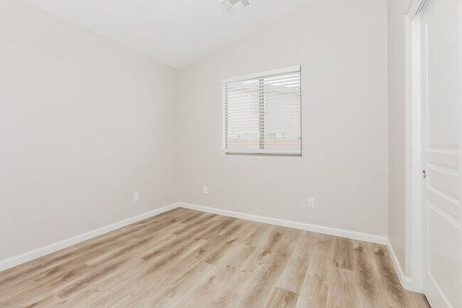 Building Photo - 22384 E Vía Del Palo