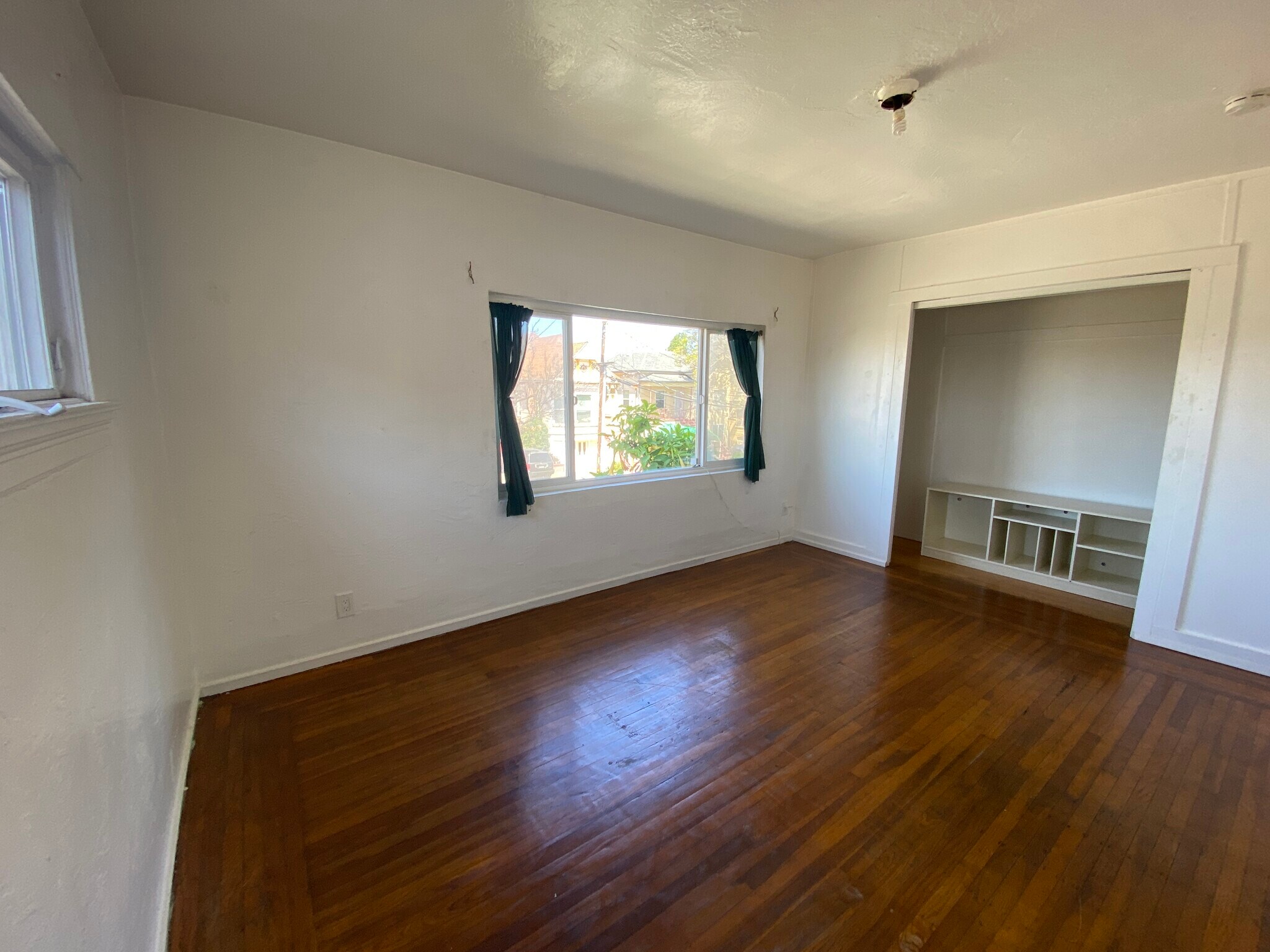 Building Photo - 685 28th St