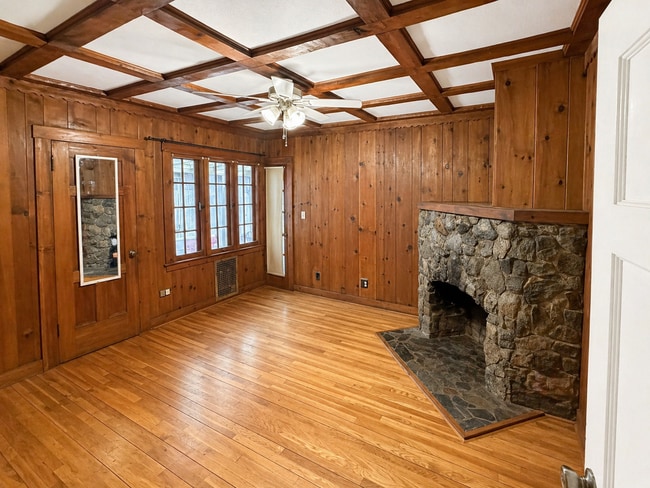 Building Photo - Across from Chico State | Garage + Off-Street Parking | 4 Bed + Sun Room