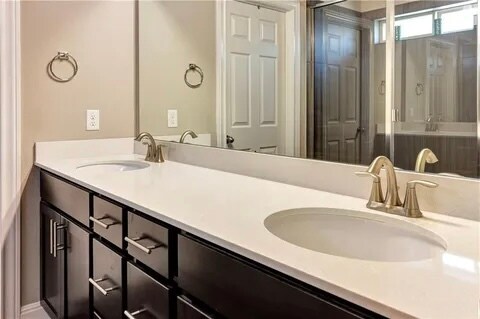 Master Bath - Dual Sinks - 2304 S Lakeline Blvd