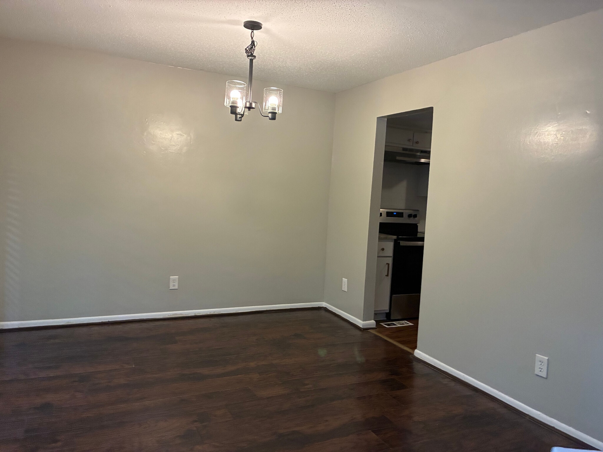 Building Photo - Room in Townhome on Terrace Trail