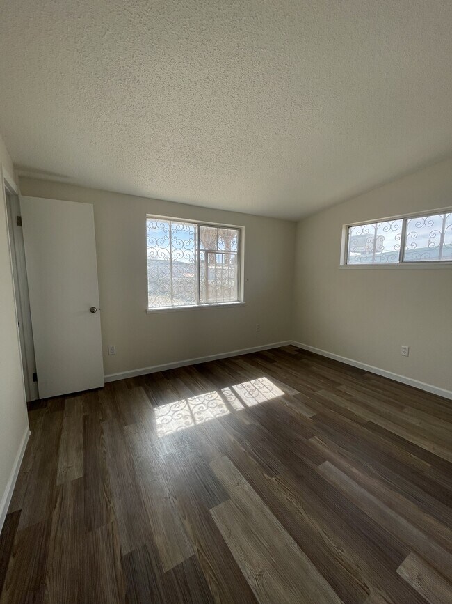 Building Photo - 312 Graphite Dr