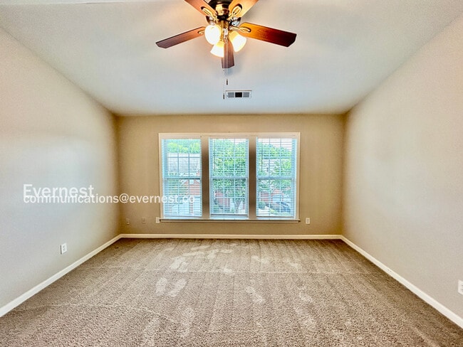 Building Photo - 170 Finchley Dr