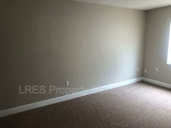 Building Photo - 4751 S Texas Ave