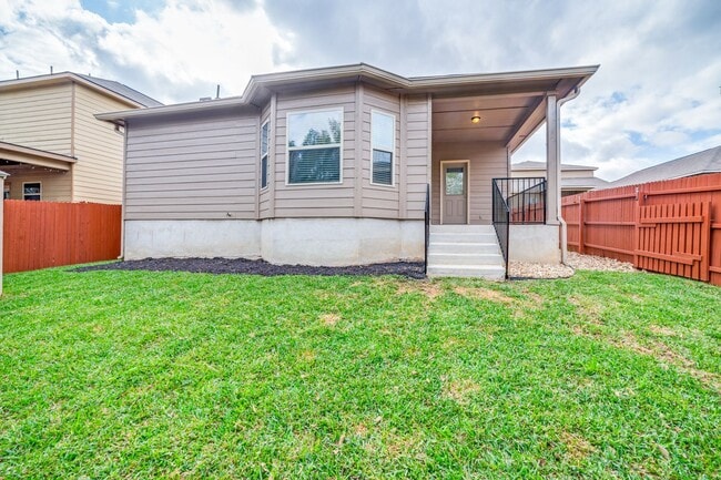 Building Photo - UPDATED SINGLE-STORY HOME IN WOLF CREEK SUBDIVISION