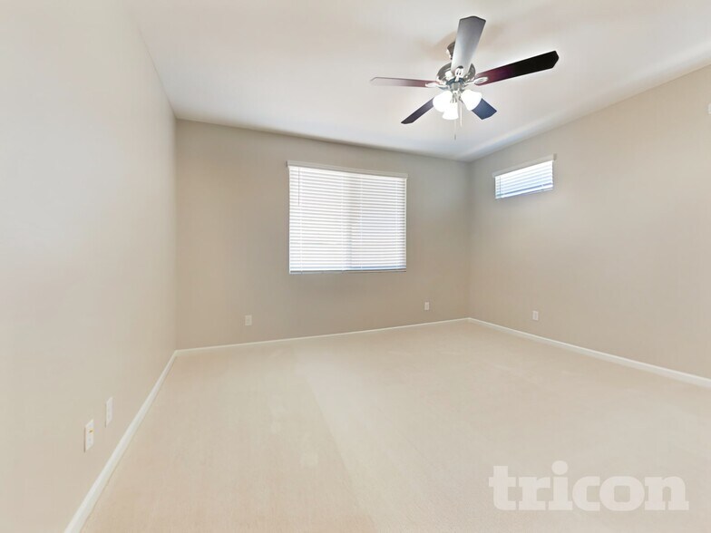 Building Photo - 17852 W Daley Ln