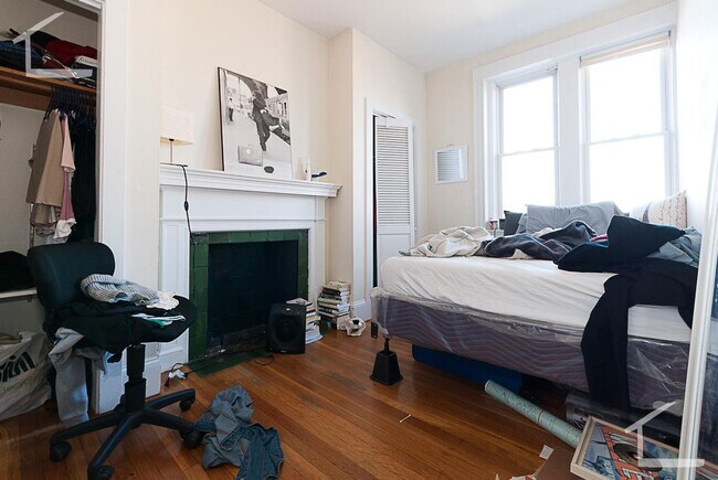 Building Photo - 85 Egmont St