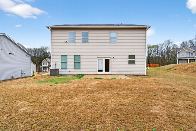 Building Photo - 4 BEDROOM SINGLE FAMILY HOME IN BRASELTON!