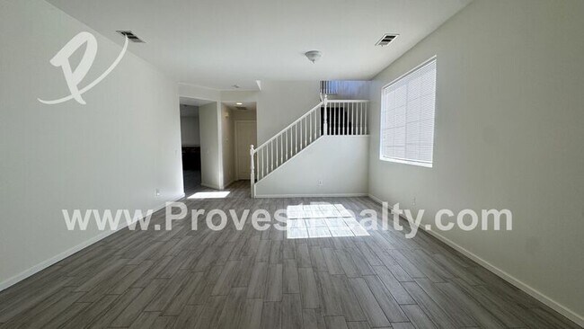 Building Photo - 14193 Blackstone St