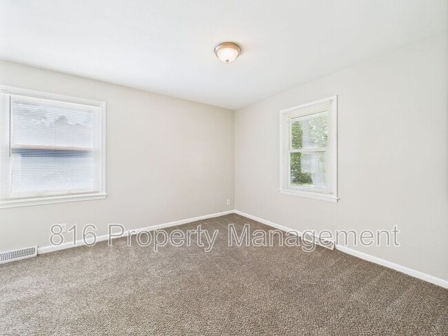 Building Photo - 4321 N Lister Ave