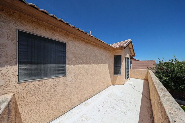 Building Photo - RV GATE! Lovely 4 bedroom, 3 bathroom home...