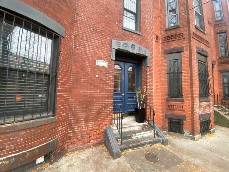 Building Photo - 88 Hammond St