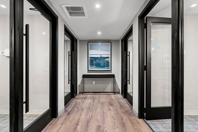 Building Photo - 18 Artisan Dr