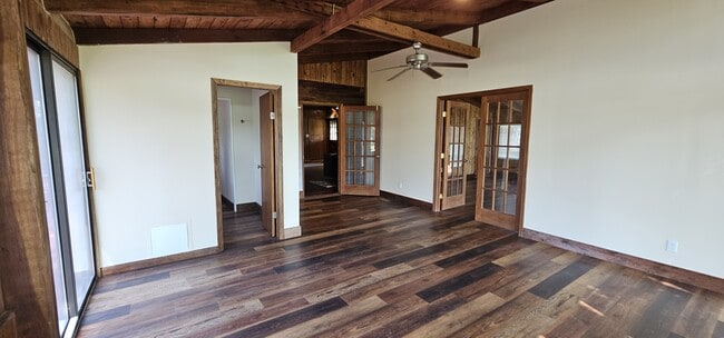 Building Photo - 7307 Rhodes Ln