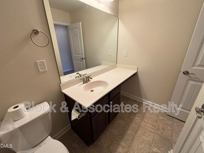 Building Photo - 1009 Magnolia Blossom Ln