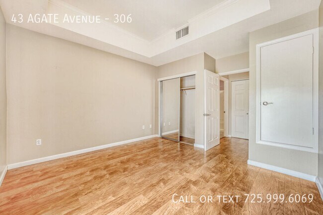 Building Photo - 43 E Agate Ave