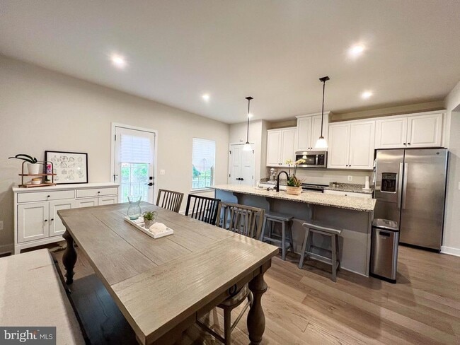 Building Photo - 4480 Commons Dr